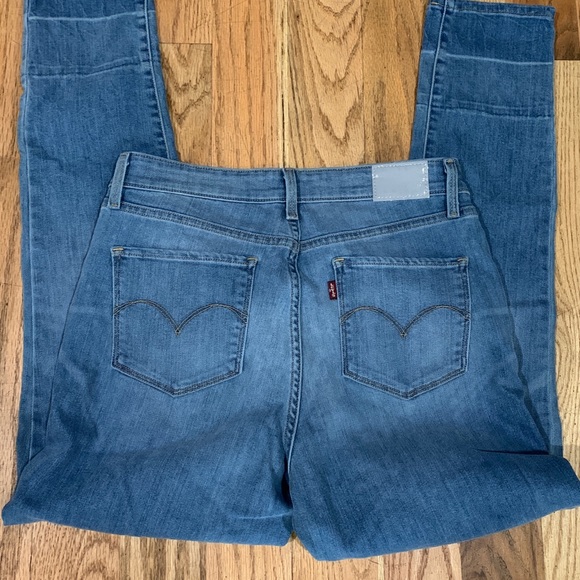 ❤️ LEVI HIGH RISE SKINNY RARE WHITE LABEL JEANS - Picture 3 of 6